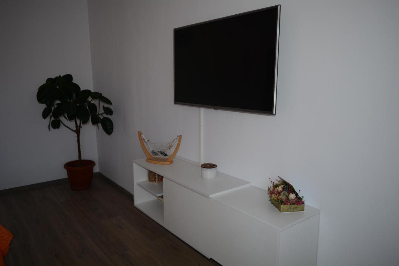 Apartament Spatios In Брашов Екстер'єр фото